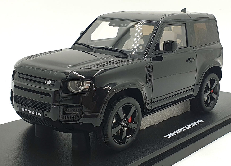 GT Spirit 1/18 Scale Resin GT992 - Land Rover Defender 90 P400 X-Dynamic HSE