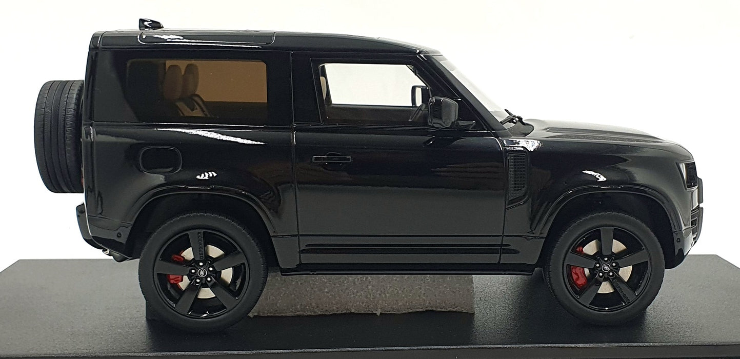 GT Spirit 1/18 Scale Resin GT992 - Land Rover Defender 90 P400 X-Dynamic HSE