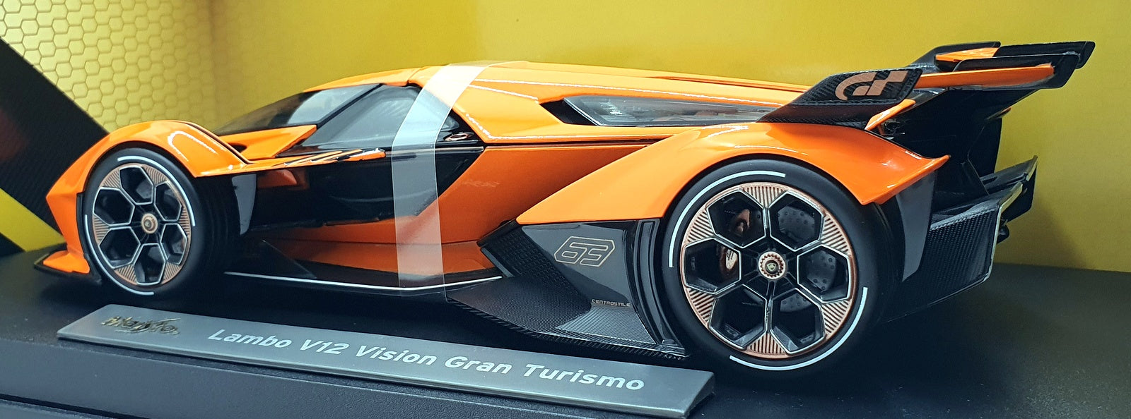 Maisto 1/18 Scale Diecast 36454 - Lamborghini V12 Vision Gran Turismo - Orange