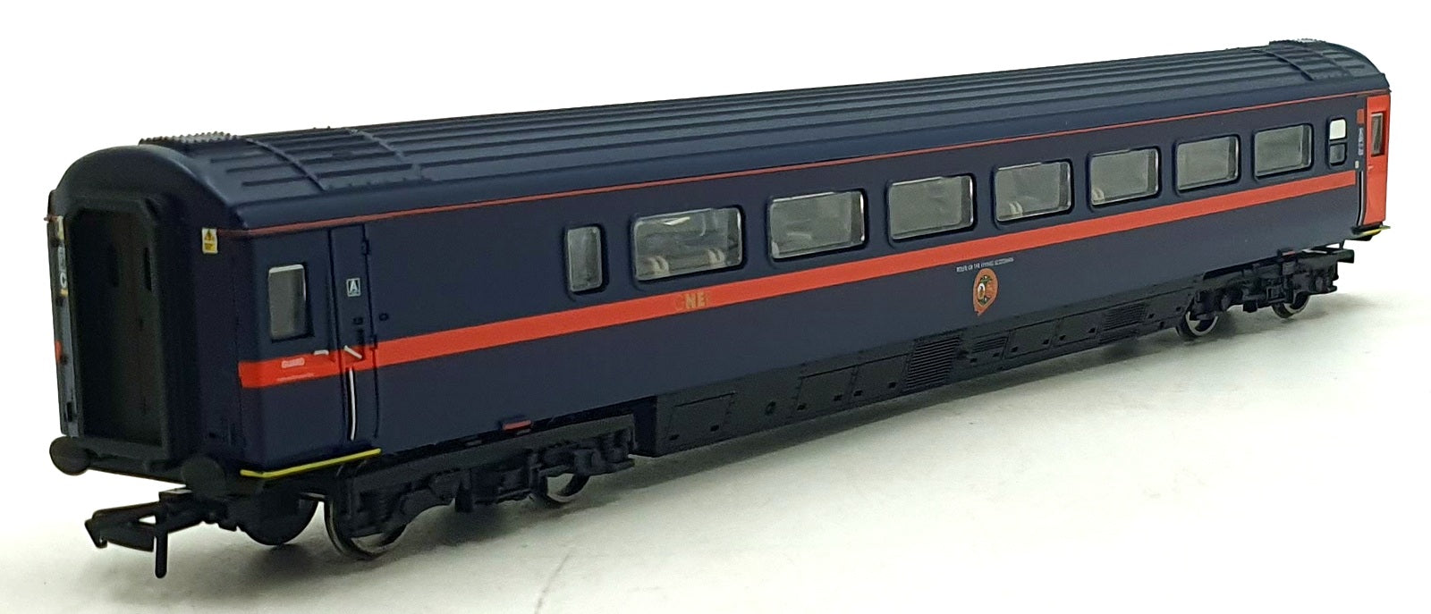 Hornby OO Gauge (1/76) R 4315A GNER Mk3 TGS Coach '44063' Flying Scotsman Route