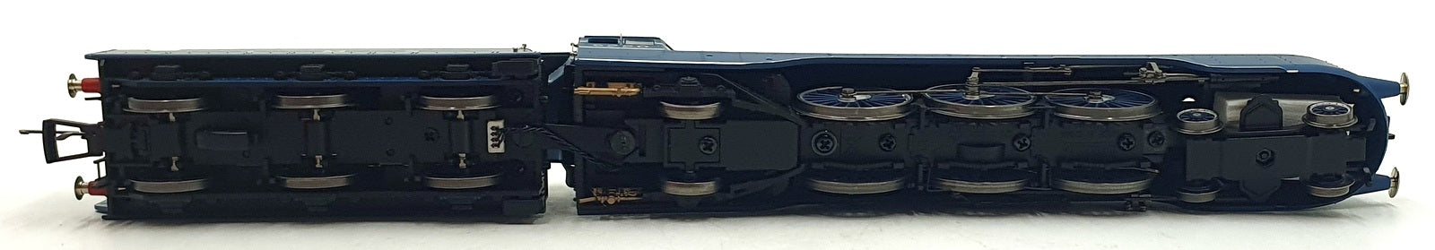 Hornby OO Gauge (1/76) R 3857 - LMS Streamlined Princess Coronation 4-6-2 6220