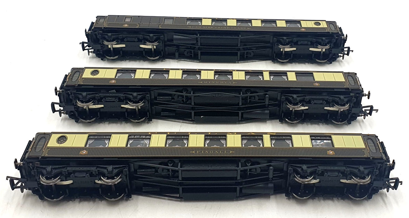 Hornby OO Gauge (1/76) R 4251 - Devon Belle Pullman Coaches x3
