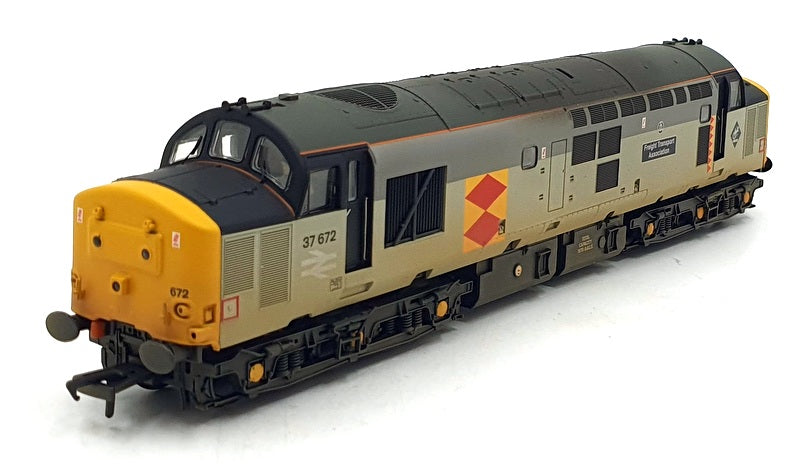 Bachmann OO 1/76 Scale 32-384Z - Class 37 37672 'FTA' BR Railfreight 