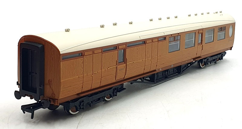 Bachmann OO Gauge (1/76) 34-460 - Thompson 3rd Class Brake Corridor LNER