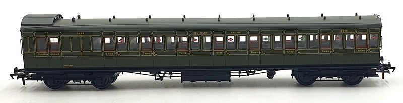 Bachmann OO Gauge (1/76) 39-621 - SE&CR 60' Birdcage Brake Third Coach Southern