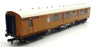 Bachmann OO Gauge (1/76) 34-435 - Thompson Composite Brake LNER Teak Coach