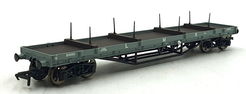 Bachmann OO Gauge (1/76) 33-857 - 30 Ton Bogie Bolster Wagon BR LMS