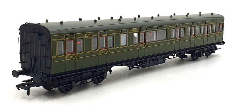 Bachmann OO Gauge (1/76) 39-611 - SE&CR 60' Birdcage Composite Lavatory Coach