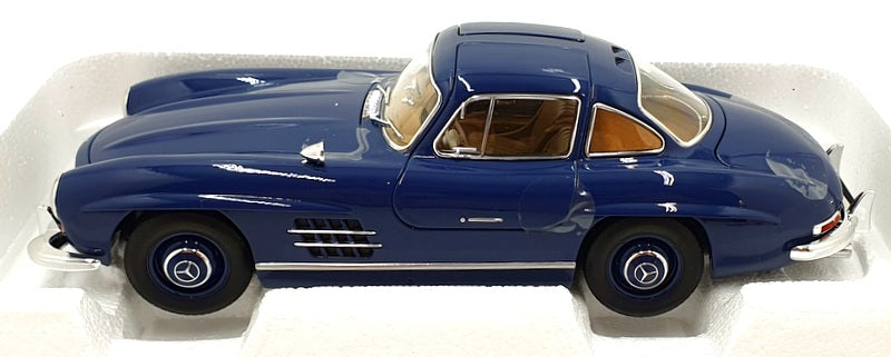 Norev 1/18 Scale 183852 - 1954 Mercedes 300 SL - Blue