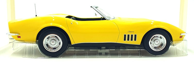 Norev 1/18 Scale 189039 - 1969 Chevrolet Corvette Cabriolet - Daytona Yellow