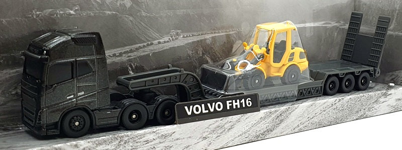 Maisto 11681 - Volvo FH16 Big Hauler with Excavator/Scoop - Met. Black/Yellow