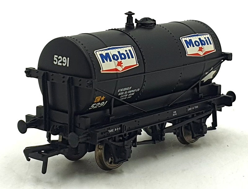 Bachmann OO Gauge 37-675B - 14 Ton Tank Wagon Mobil Black - Weathered