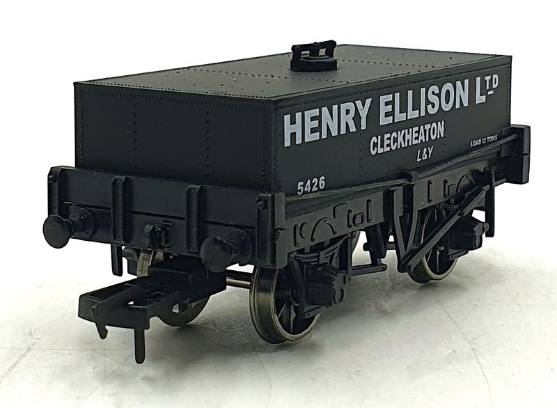 Dapol OO Gauge (1/76) B876 - Rectangular Tanker Henry Ellison - Black