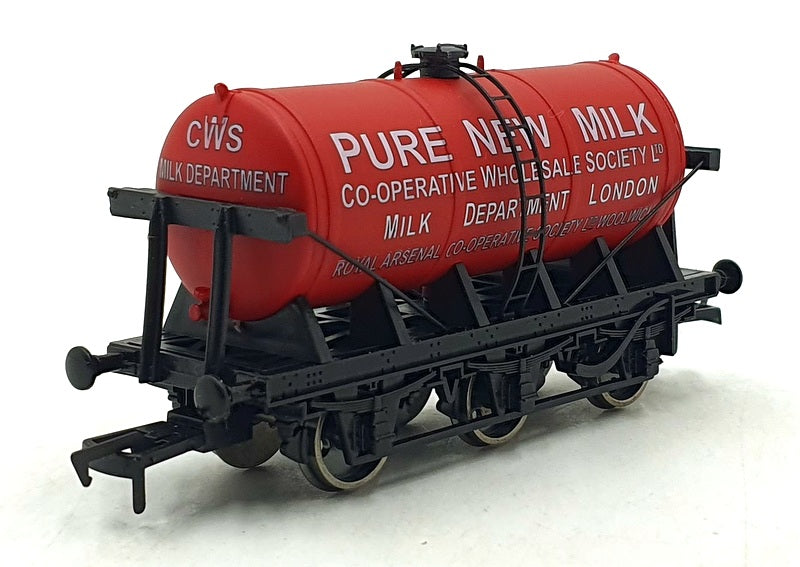 Dapol OO Gauge (1/76) B841 - 6 Wheel Co-Op Milk - Red/Black