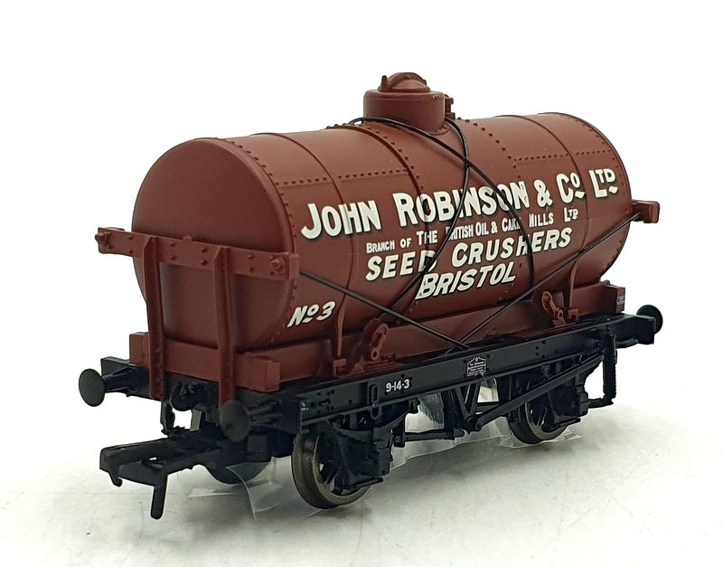 Bachmann OO Gauge 37-683 - 14 Ton Tank Wagon John Robinson & Co. Ltd.