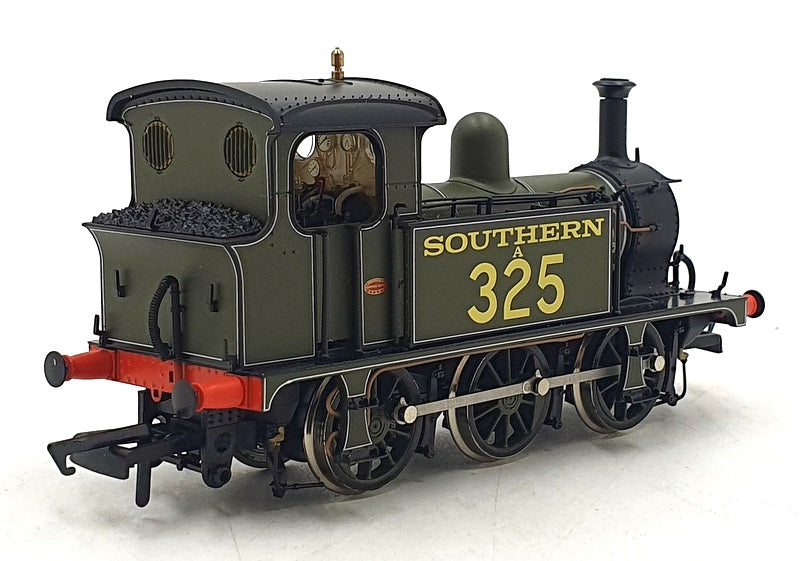 Hattons OO Gauge H4-P-004 - SECR P Class 0-6-0T A325 SR Lined Maunsell Lettering