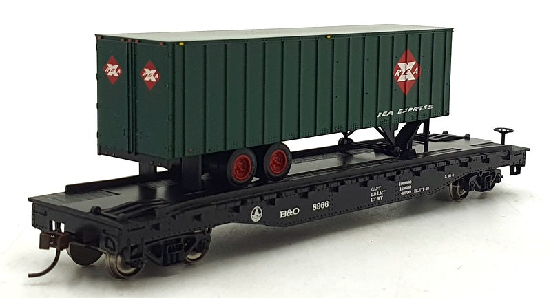 Bachmann HO (1/87) Scale 16702 - Flat Car w/Piggy Back Trailer B&O REA