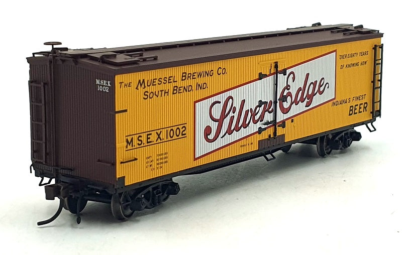 Atlas HO (1/87) Scale 20 001 016 - '40 Wood Reefer Road #1002 Silver Edge