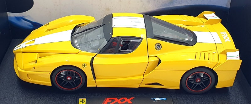 Hot Wheels Elite 1/18 Scale Diecast L7132 - Ferrari FFX - Yellow