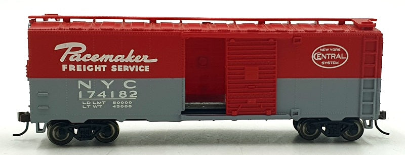 Bachmann HO (1/87) Scale 17020 - '40 Box Car NYC Pacemaker