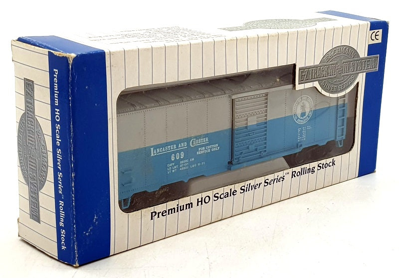 Bachmann HO (1/87) Scale 17033 - '40 Box Car Lancaster & Chester