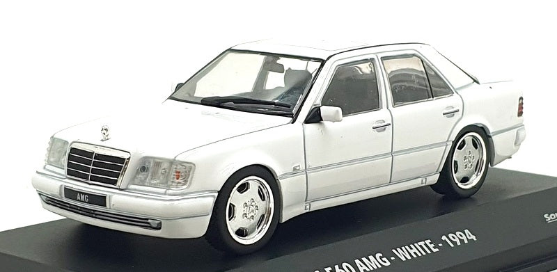 Solido 1/43 Scale S4313205 - 1990 Mercedes W124 E60 AMG - White