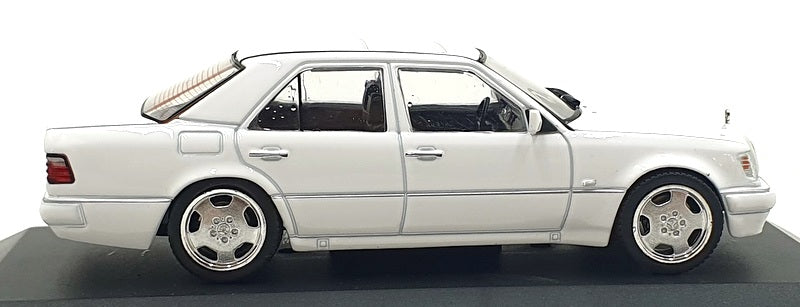 Solido 1/43 Scale S4313205 - 1990 Mercedes W124 E60 AMG - White