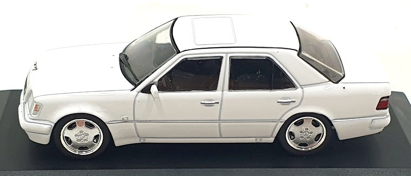 Solido 1/43 Scale S4313205 - 1990 Mercedes W124 E60 AMG - White