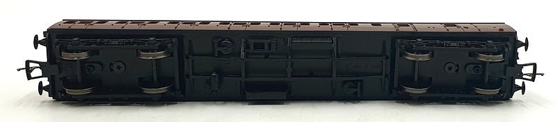 Bachmann OO Gauge (1/76) 34-630 MK1 Suburban 2nd Brake Coach BR - Maroon