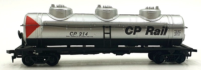 Bachmann HO (1/87) Scale 0935 - '41 Dome Tank Car CP Rail