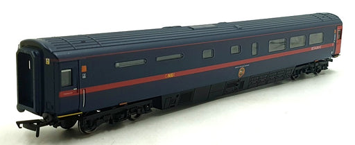Hornby OO Gauge (1/76) R 4324 - GNER Mk3 Buffet Car