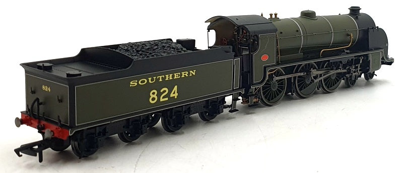 Hornby OO Gauge (1/76) R3327 - SR S15 Class Locomotive '824'