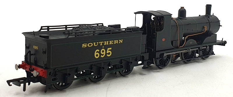 Hornby OO Gauge (1/76) R3238 - SR 1920S-30S 0-6-0 Drummond 700 Class Locomotive