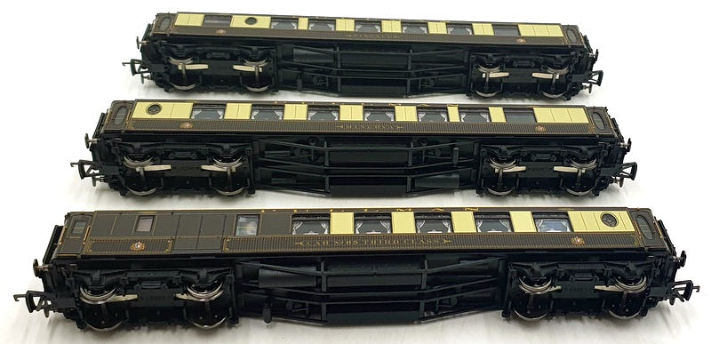 Hornby OO Gauge (1/76) R 4251 - Devon Belle Pullman Coaches x3