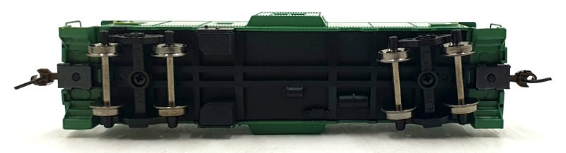 Athearn HO (1/87) Scale 74731 New York Central Bay Window Caboose 21039