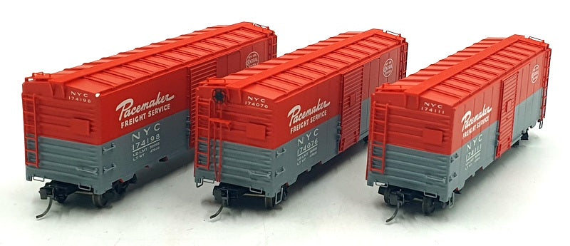 Trix HO Scale (1/87) 24907 Set Of 3 NYC Railroad Pacemaker Freight Boxcars RP25