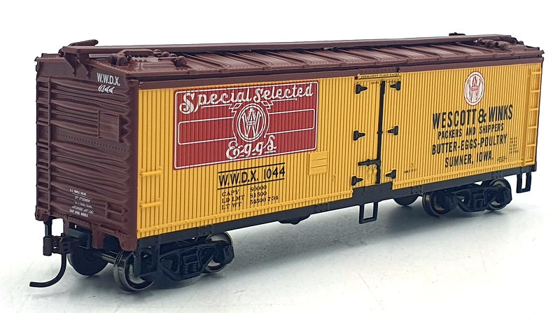 Roundhouse HO (1/87) Scale 85591 Special Eggs 40' Wood-Sided Reefer 1044