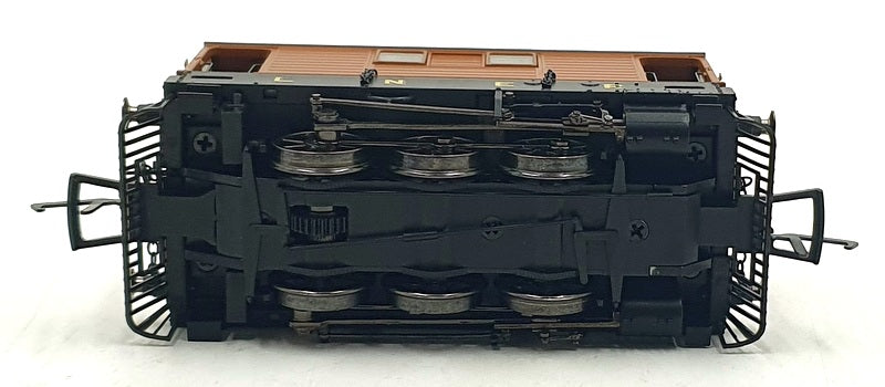 Model Rail OO Gauge MR-208 - LNER J70 0-6-0T Lined Livery #7126