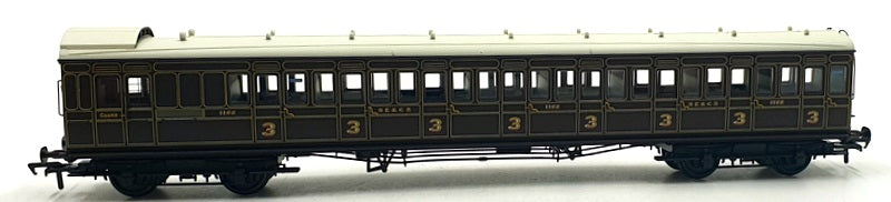 Bachmann OO 1/76 Scale 39-620 - SE&CR 60' Birdcage Brake Third Coach Dark Lake