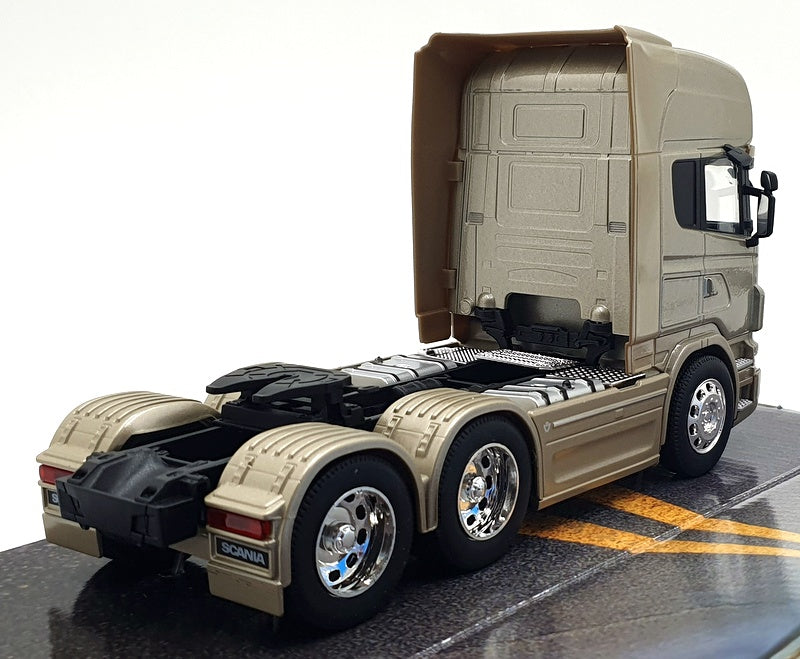 Welly 1/32 Scale Diecast 32670L-W - Scania Transporter - Met. Bronze