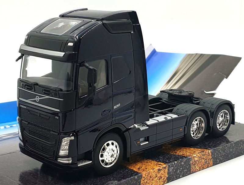 Welly 1/32 Scale 32690L-W - Volvo FH Transporter - Met. Blue