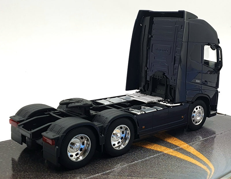 Welly 1/32 Scale 32690L-W - Volvo FH Transporter - Met. Blue