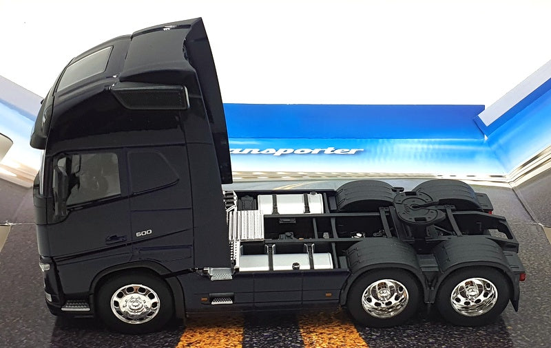 Welly 1/32 Scale 32690L-W - Volvo FH Transporter - Met. Blue