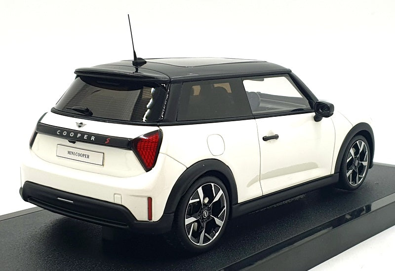 Otto Models 1/18 Scale Resin OT1245 - Mini Cooper S - Met. Nanuq White