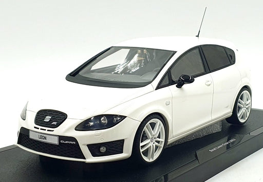 Otto Models 1/18 Scale Resin OT1332 - Seat Leon Cupra MK2 - White