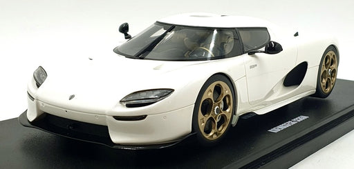 GT Spirit 1/18 Scale Resin GT903 - Koenigsegg CC850 - Crystal White