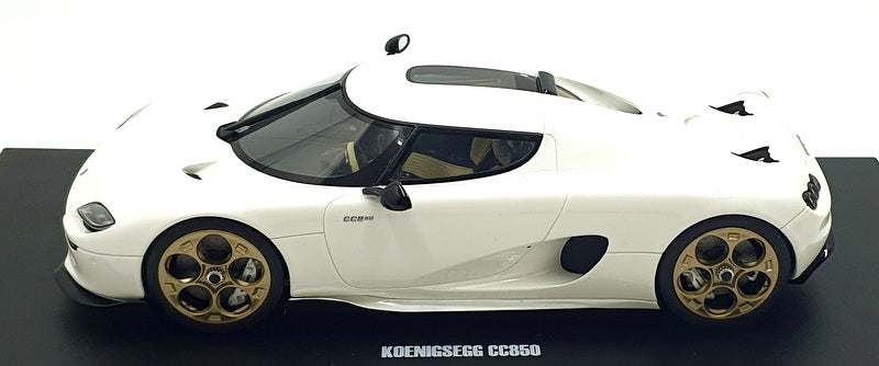 GT Spirit 1/18 Scale Resin GT903 - Koenigsegg CC850 - Crystal White