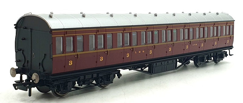 Hornby OO Gauge (1/76) R4657A - LMS Non-Corridor 3rd Class Coach '11718'