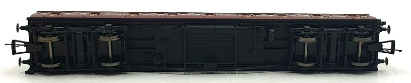 Hornby OO Gauge (1/76) R4657A - LMS Non-Corridor 3rd Class Coach '11718'