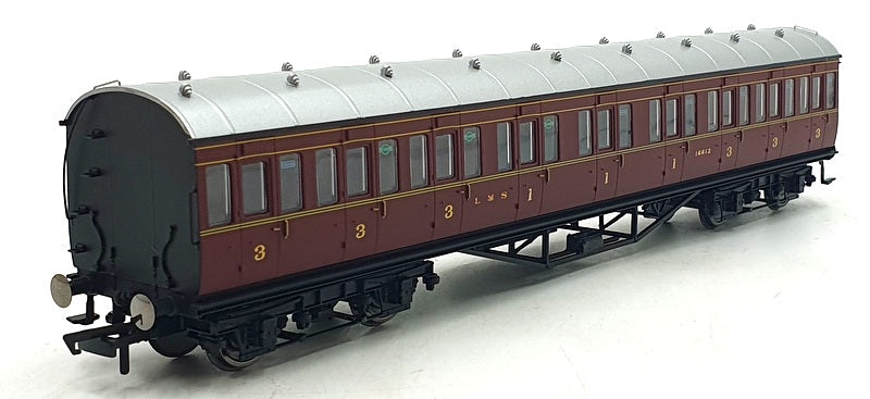 Hornby OO Gauge (1/76) R4656A - LMS Non-Corridor Composite Coach '16612'